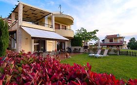 #Luxlikehome Hill Summer Villa